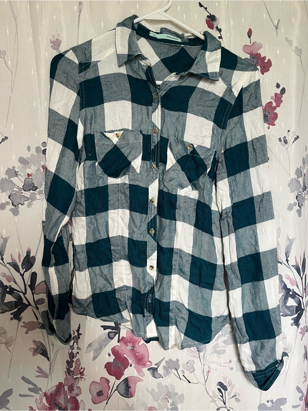Women’s Teal and White Plaid Button-Up Shirt